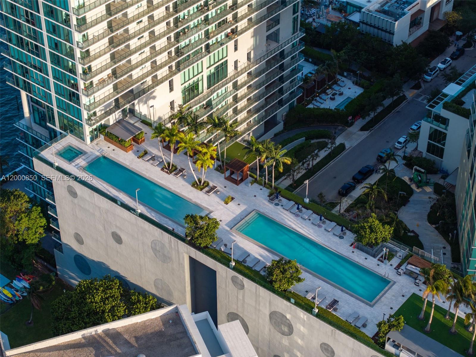 ONE PARAISO CONDO - Residential