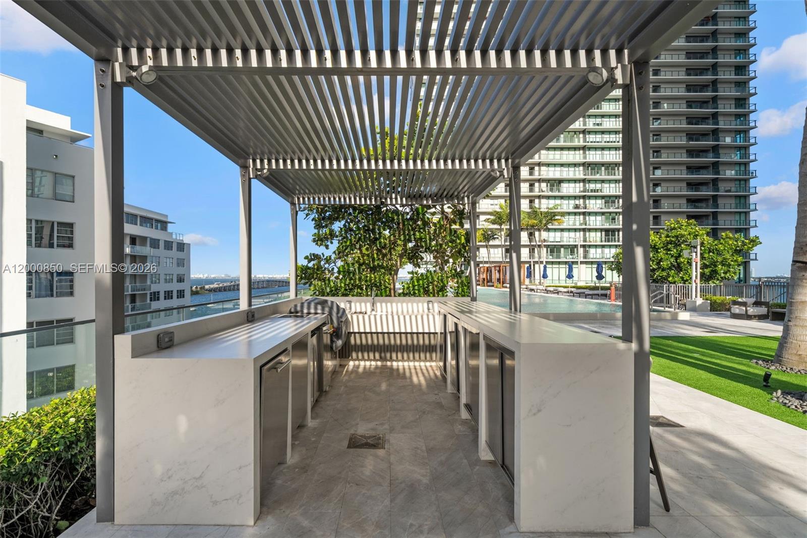 ONE PARAISO CONDO - Residential