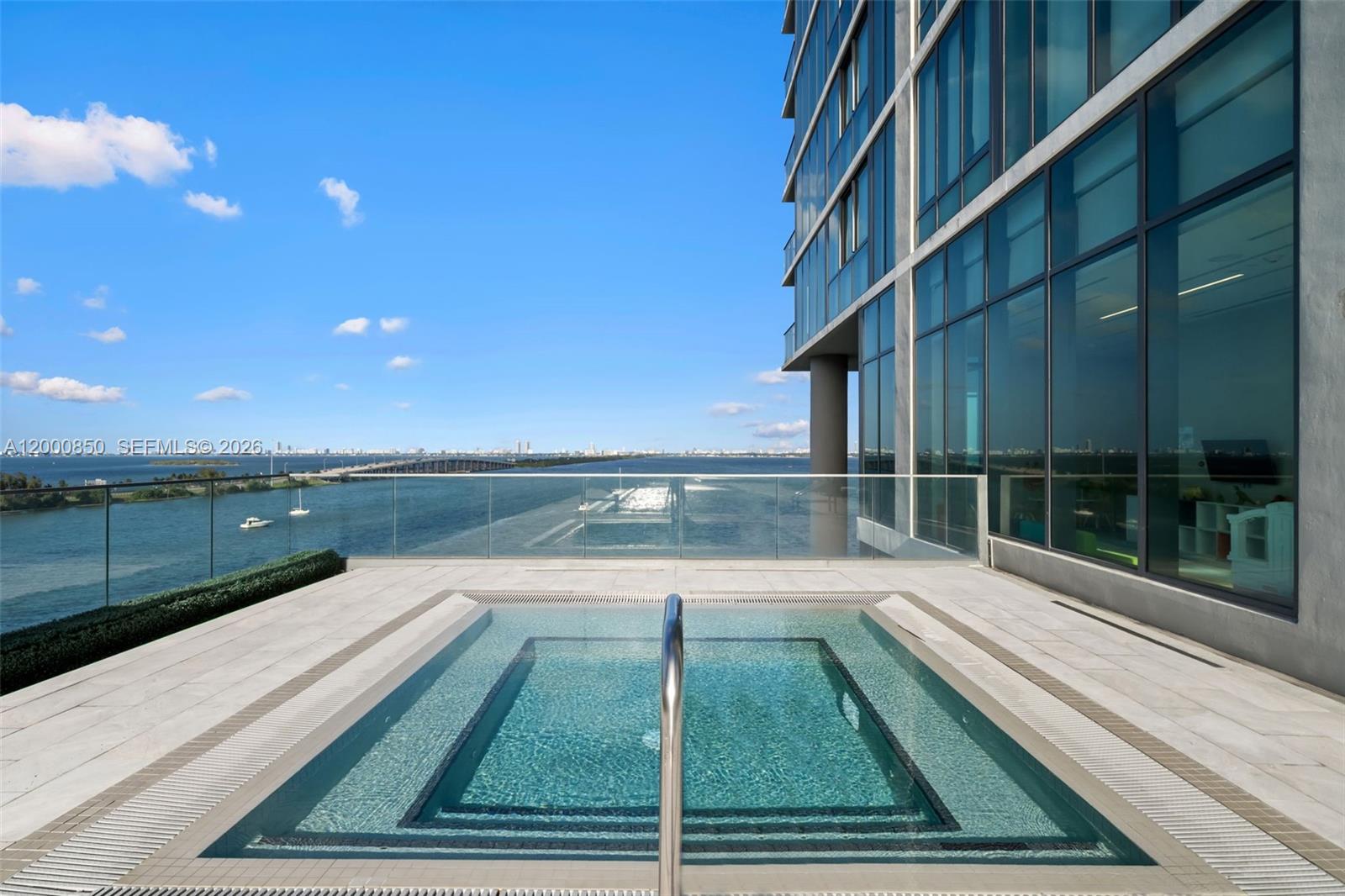 ONE PARAISO CONDO - Residential