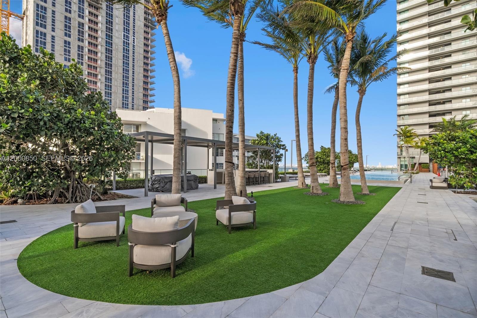 ONE PARAISO CONDO - Residential