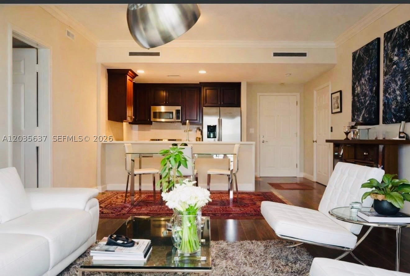 100 Andalusia Ave 402