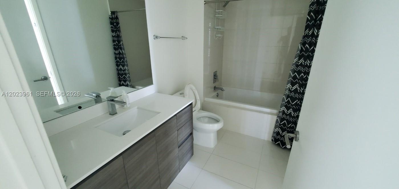 1100 MILLECENTO RESIDENCE - Residential Lease
