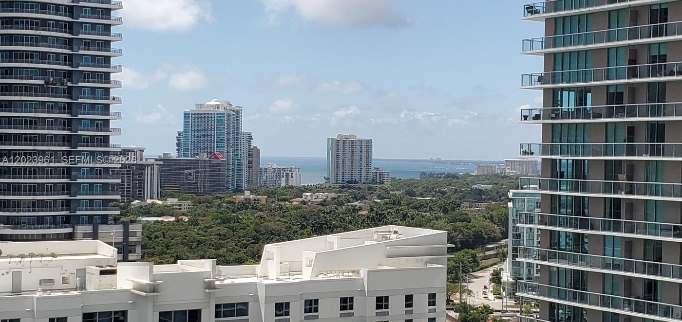 1100 MILLECENTO RESIDENCE - Residential Lease