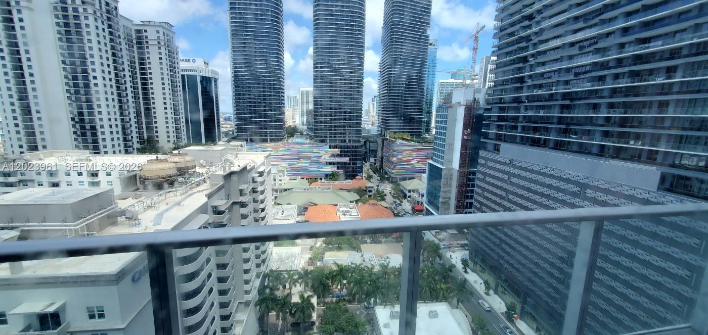 1100 MILLECENTO RESIDENCE - Residential Lease