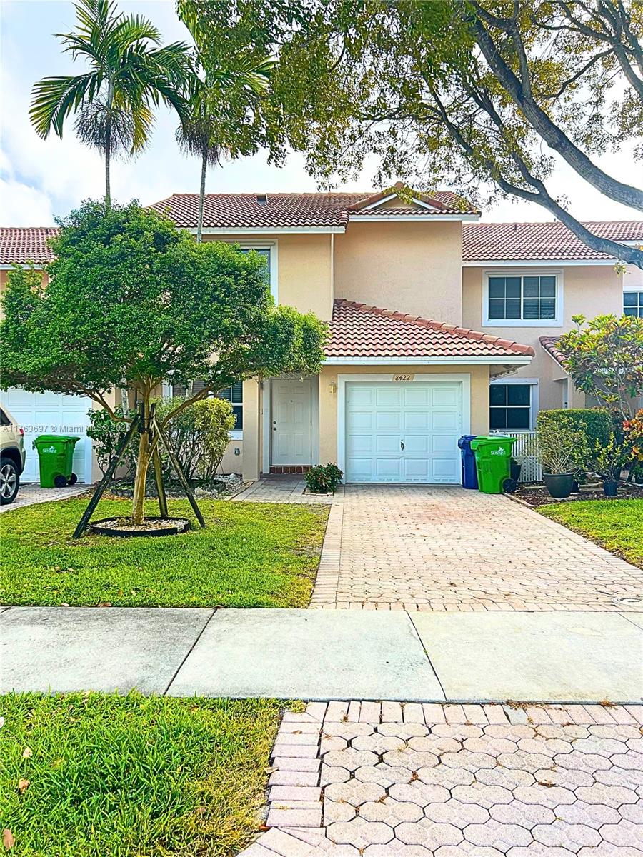 Rental Property at 8422 Nw 40th Ct 8422, Sunrise, Miami-Dade County, Florida - Bedrooms: 3 
Bathrooms: 3  - $3,000 MO.