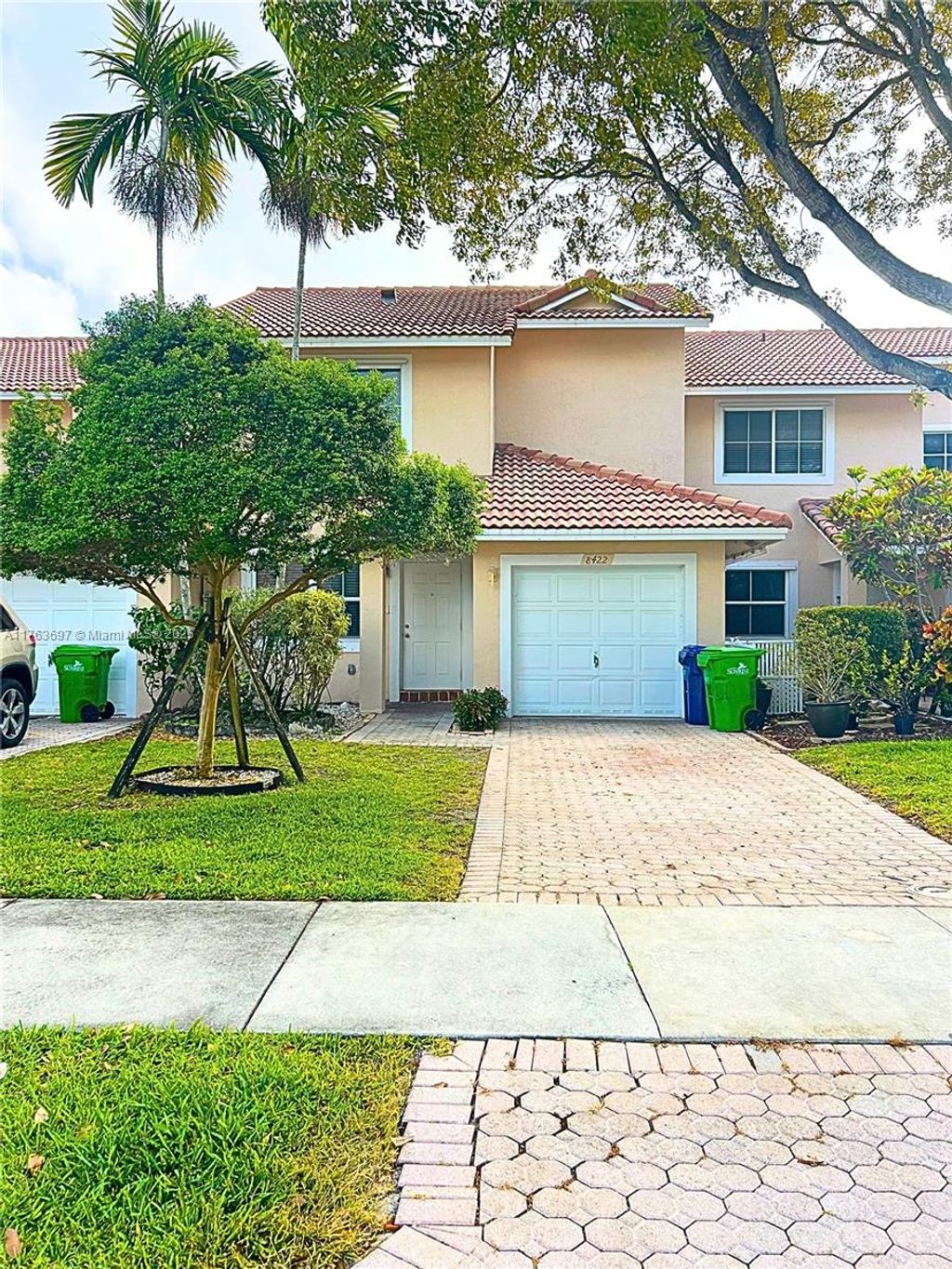 Photo of 8422 NW 40th Ct #8422, Sunrise, FL 33351 (MLS # A11763697)