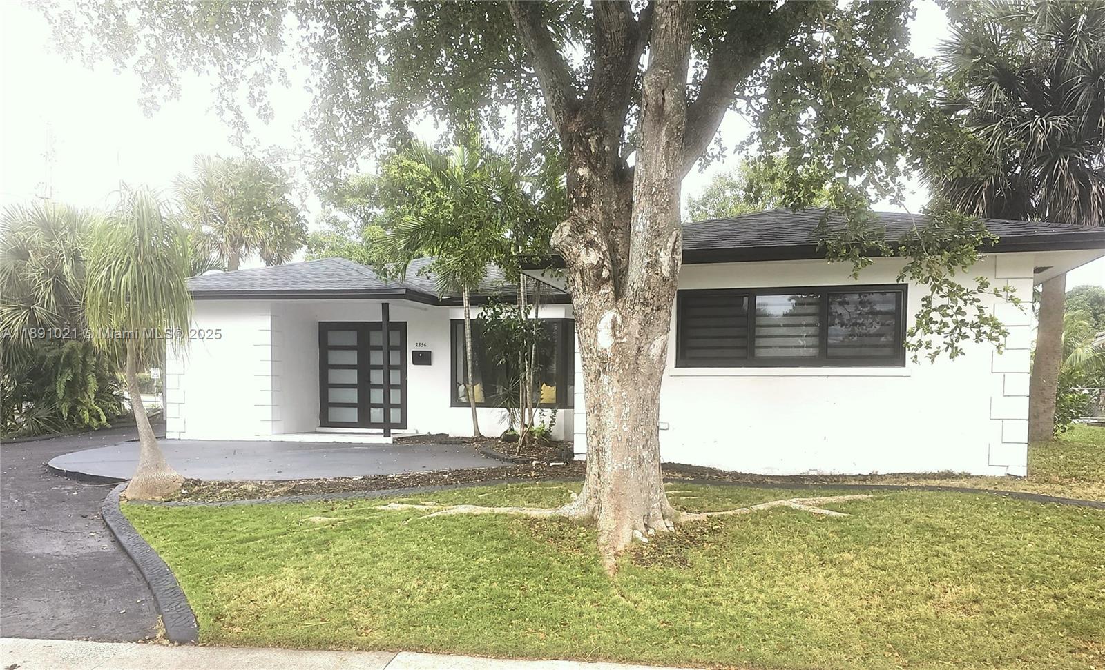 2856 NW 10th Ave