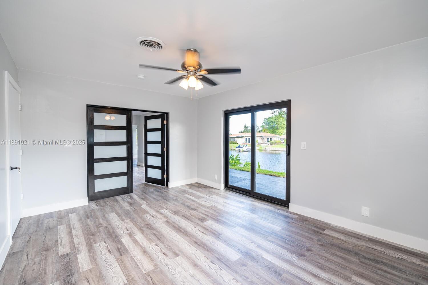 JENADA ISLE - Residential