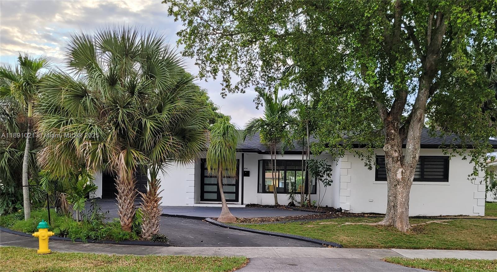 2856 NW 10th Ave