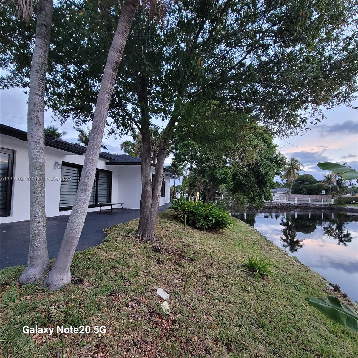 JENADA ISLE - Residential