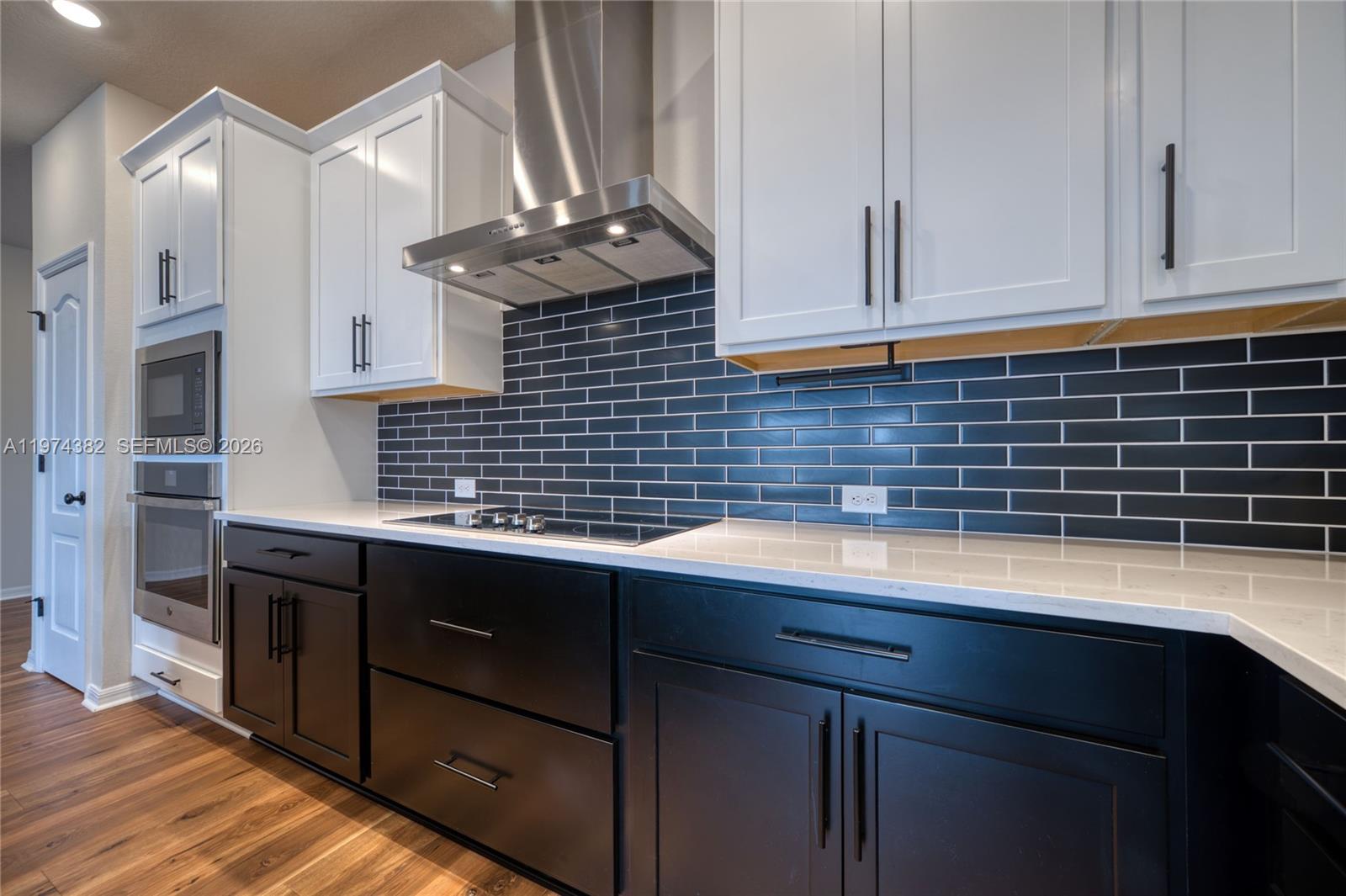 JOHNS LK NORTH - Residential