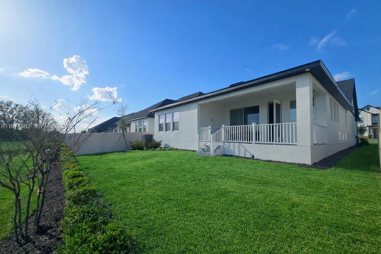 JOHNS LK NORTH - Residential