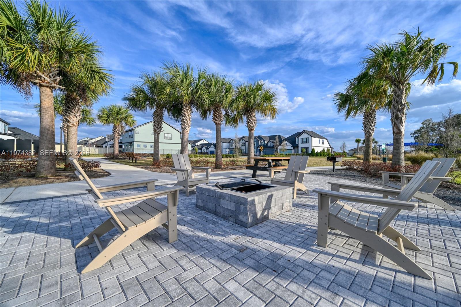 JOHNS LK NORTH - Residential