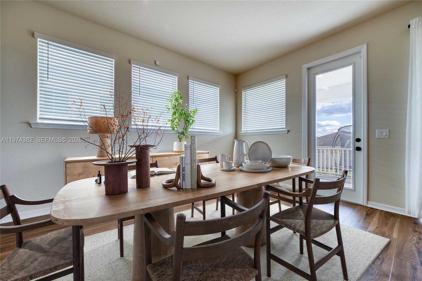 JOHNS LK NORTH - Residential