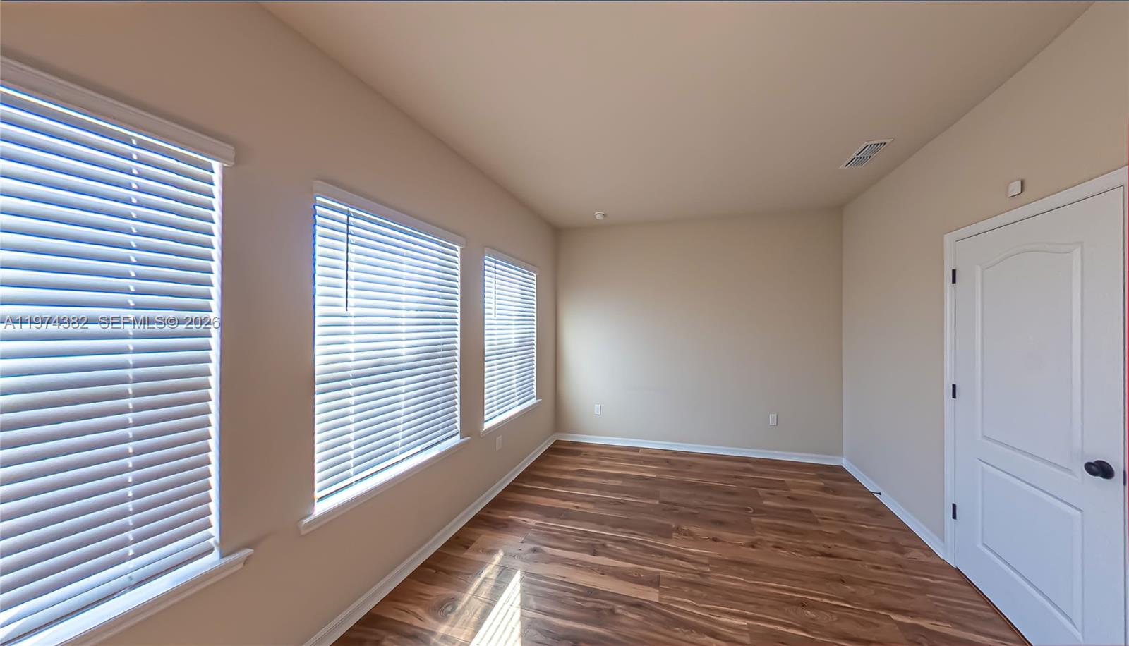 JOHNS LK NORTH - Residential