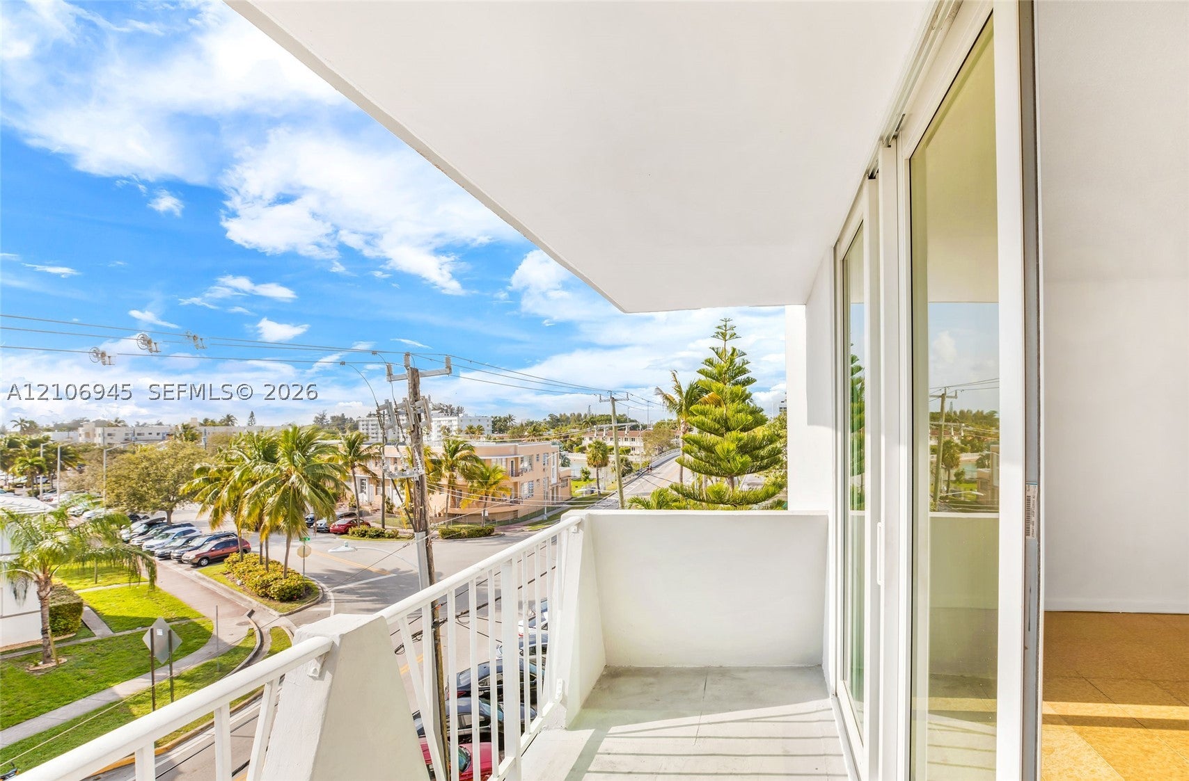 7133 Bay Dr 401