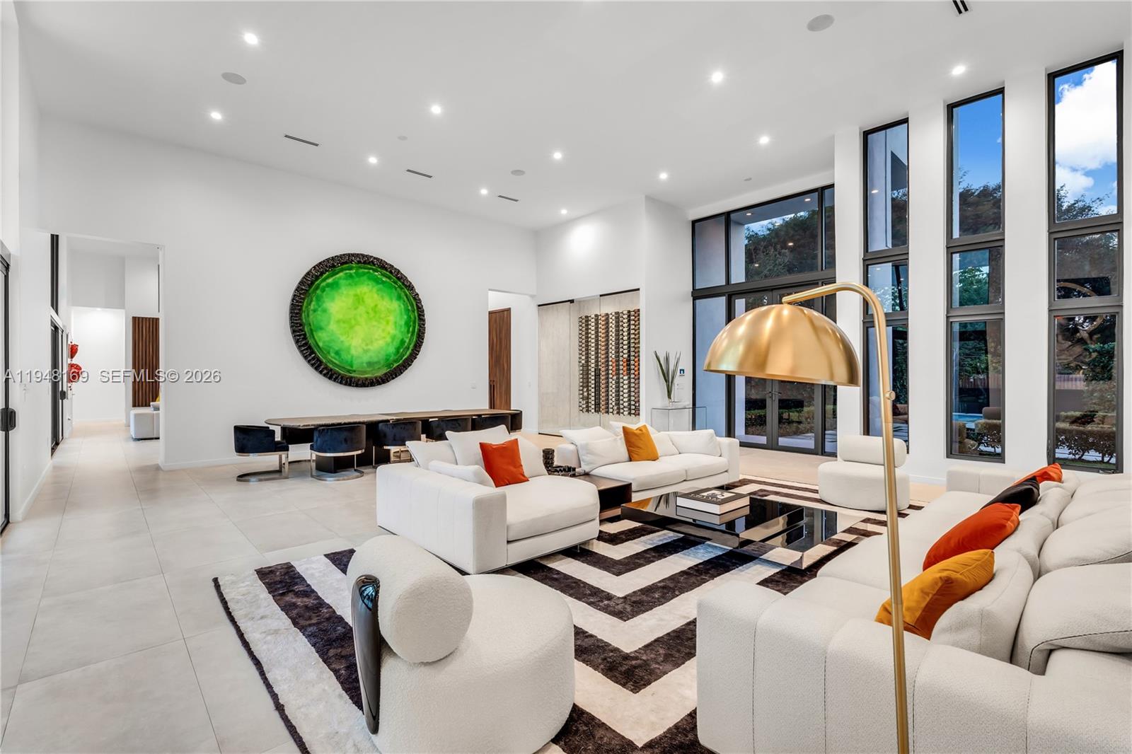 TOWN & RANCH ESTS - Residential