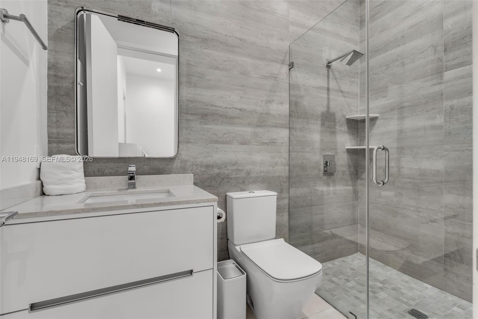 TOWN & RANCH ESTS - Residential