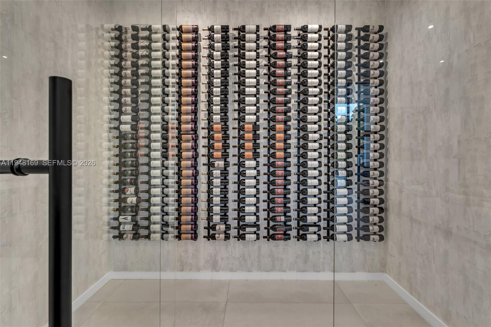 TOWN & RANCH ESTS - Residential