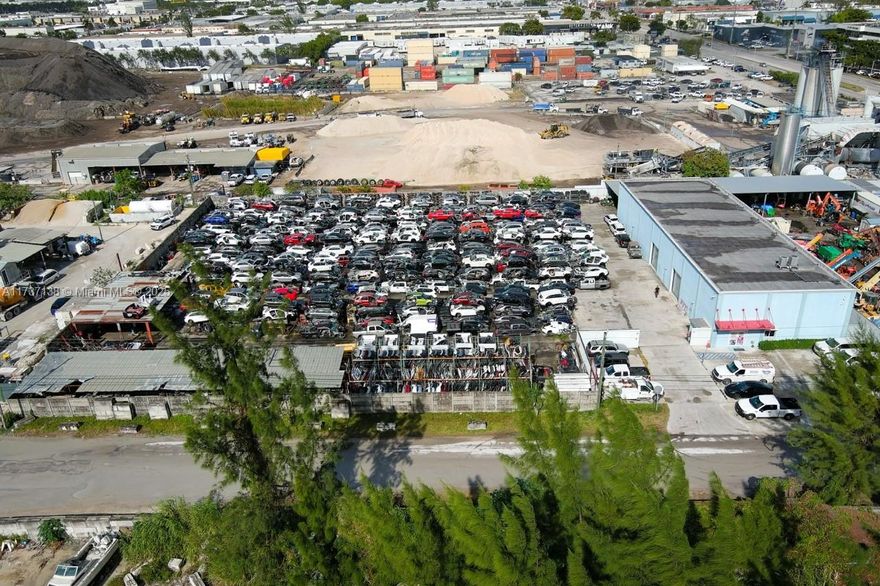 Prime Heavy Industrial Property in the Heart of Miami ! 
This rare heavy industrial property is perfectly situated right off the highway in the booming Doral market. Currently operating as a car parts yard, this versatile site is one of the few properties zoned for use as a concrete plant for ready-mix production—a unique and valuable opportunity!
Owner financing available! Don’t miss out on this high-demand industrial space. Contact us today to explore the possibilities!