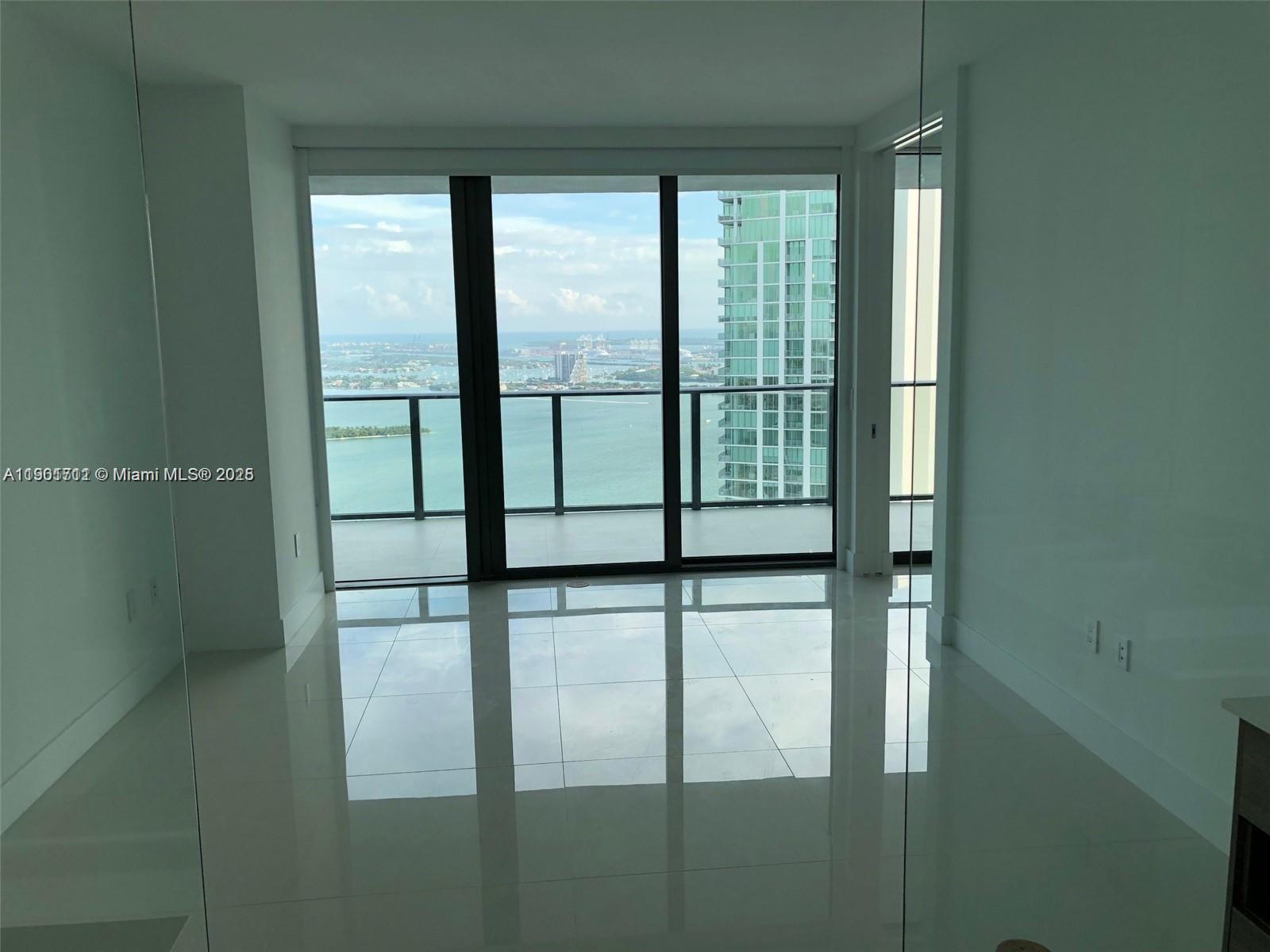 PARAISO BAY CONDO - Residential Lease