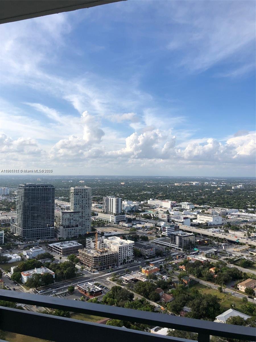 PARAISO BAY CONDO - Residential Lease