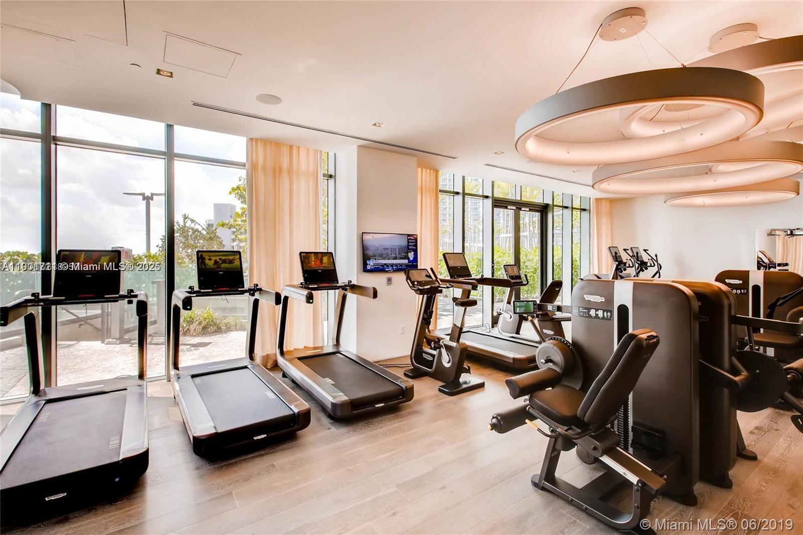 PARAISO BAY CONDO - Residential Lease