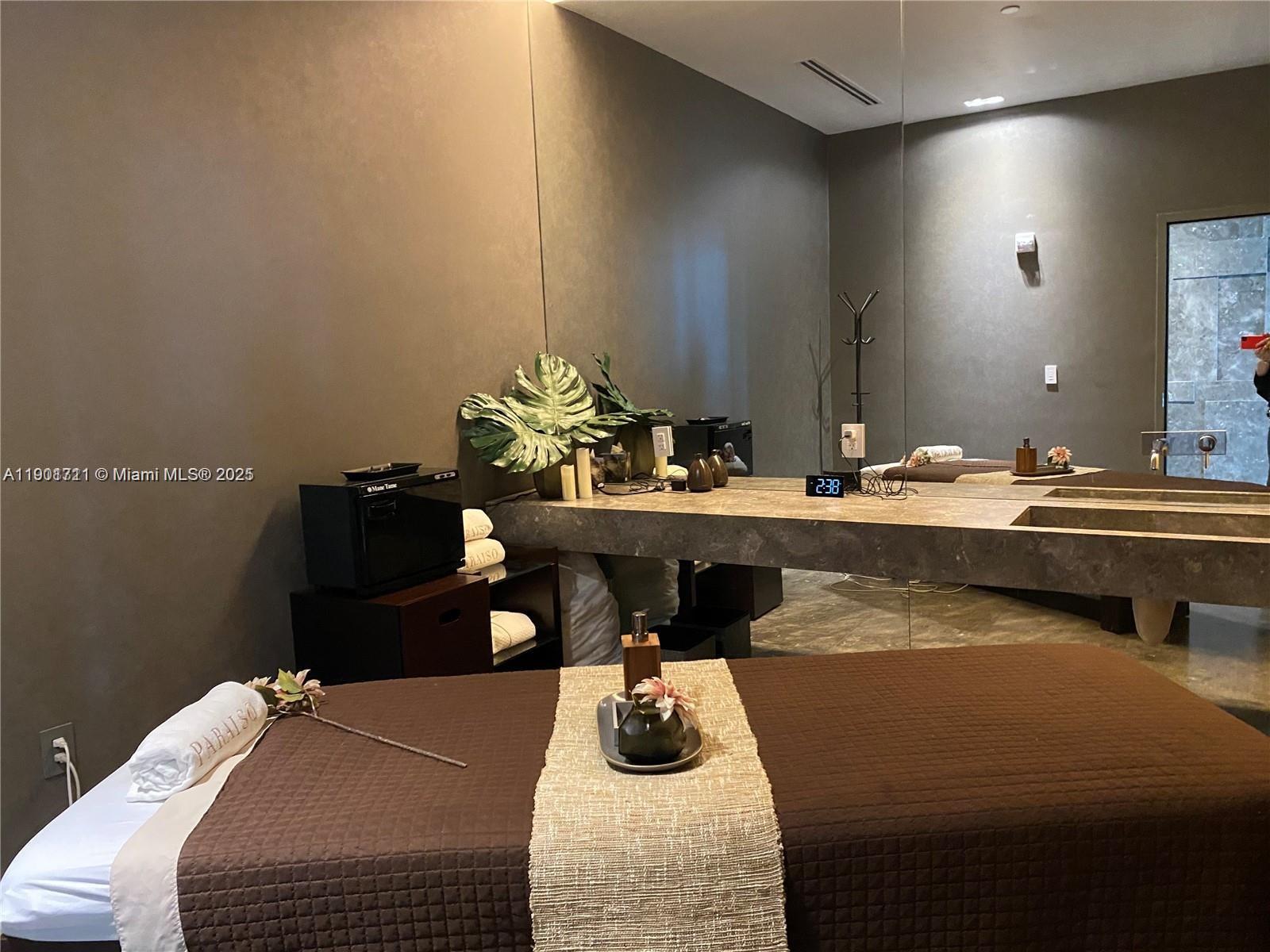 PARAISO BAY CONDO - Residential Lease