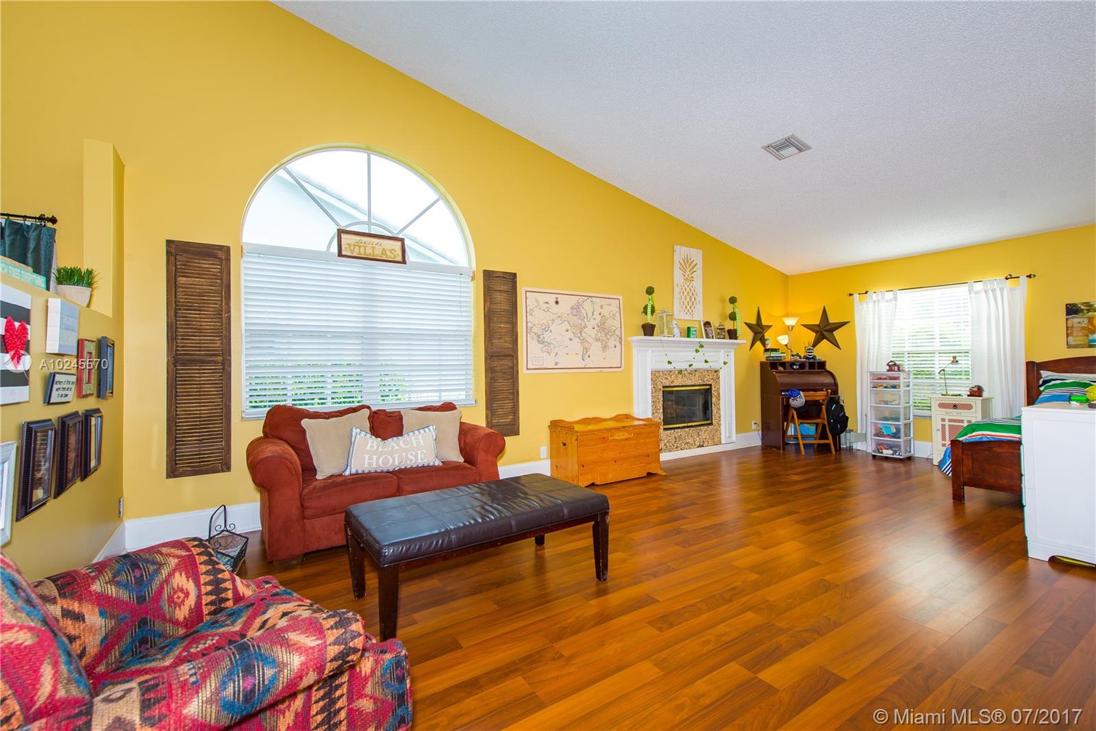BROOKSIDE - Residential