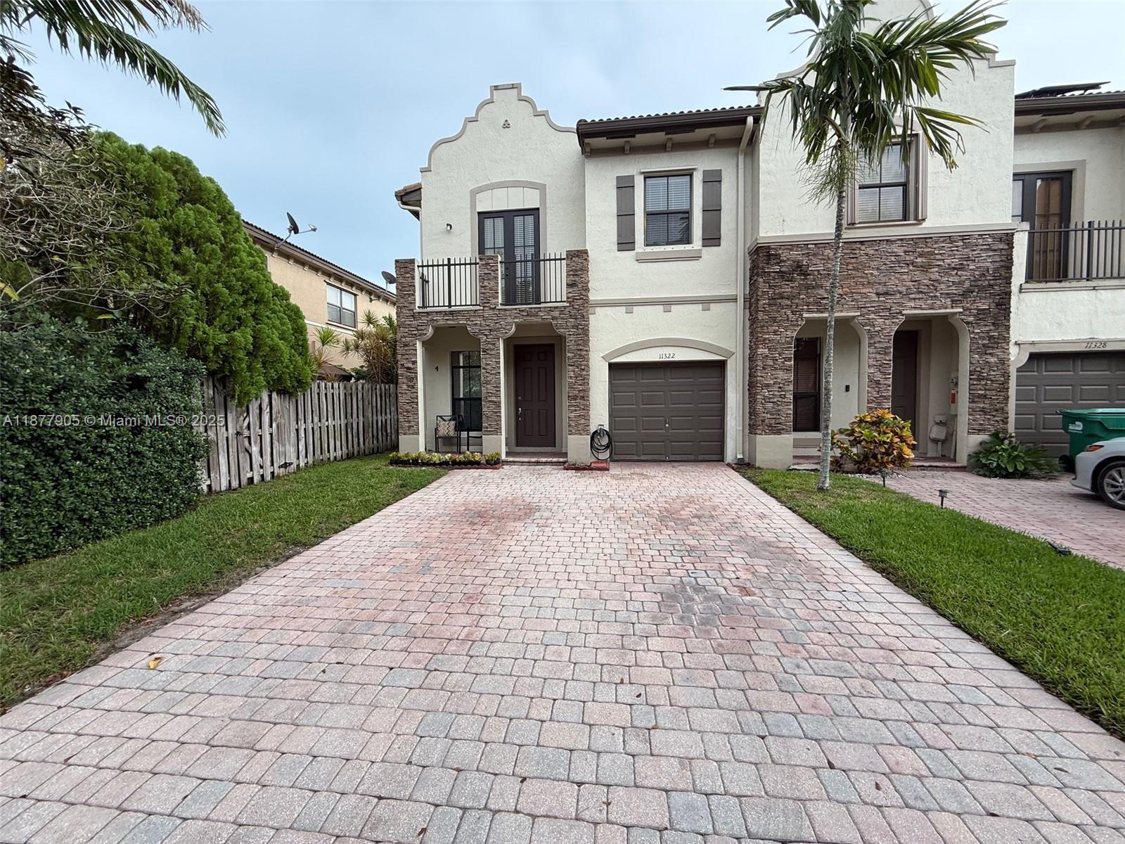 Beautiful Single Family in Silver Palm East..!! This unit has a beautiful patio to enjoy the outside activities, with
no home close to the border fence and enjoyable with family and kids. The tenants will enjoy an exclusive, modern
and beautiful Club House in South Florida...!! Ideal for families looking for make their best memories. Club House
include a Water Park for your Kids...Modern Areas, Party Rooms, Pool and many other areas to enjoy. MAKE YOUR
APPOINMENT BY THE SHOWING ASSIST.
