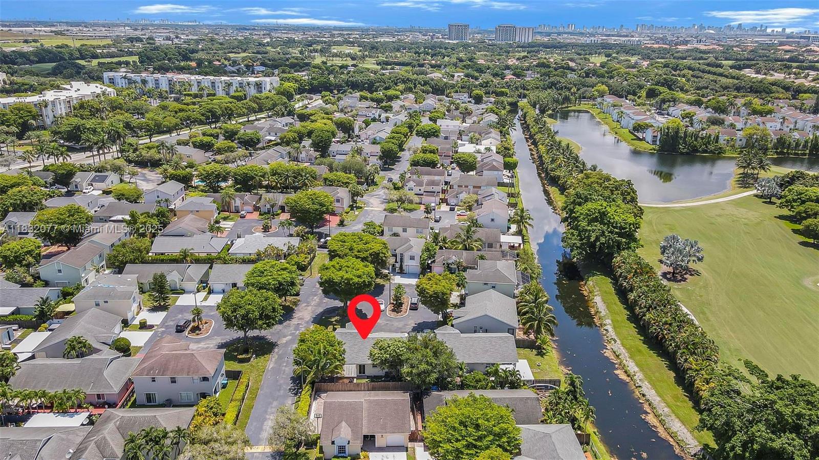 DORAL LAKES - Residential