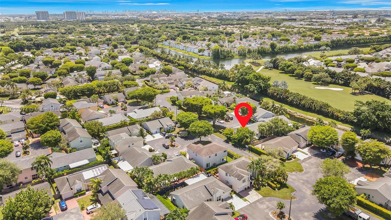 DORAL LAKES - Residential