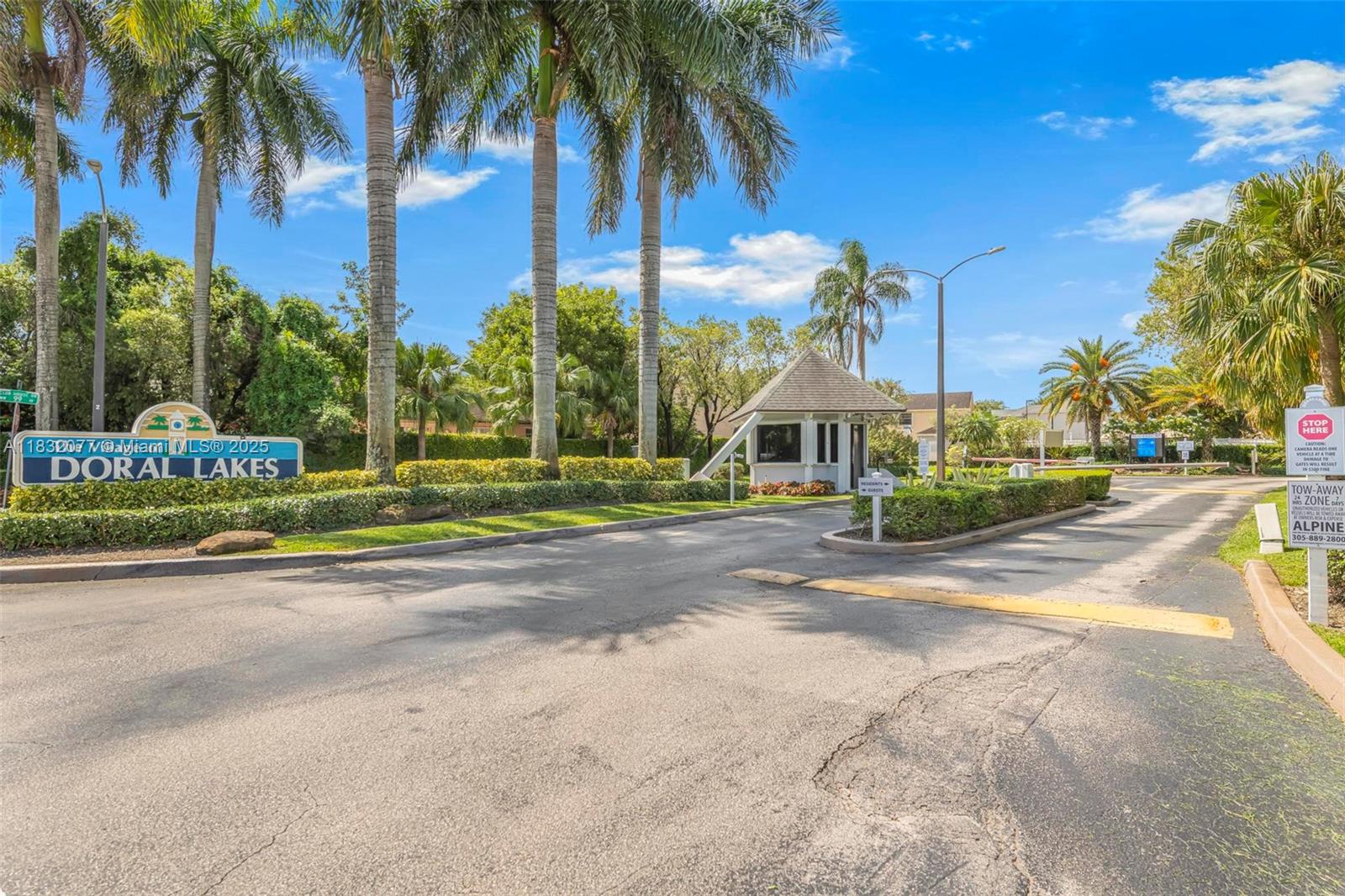 DORAL LAKES - Residential