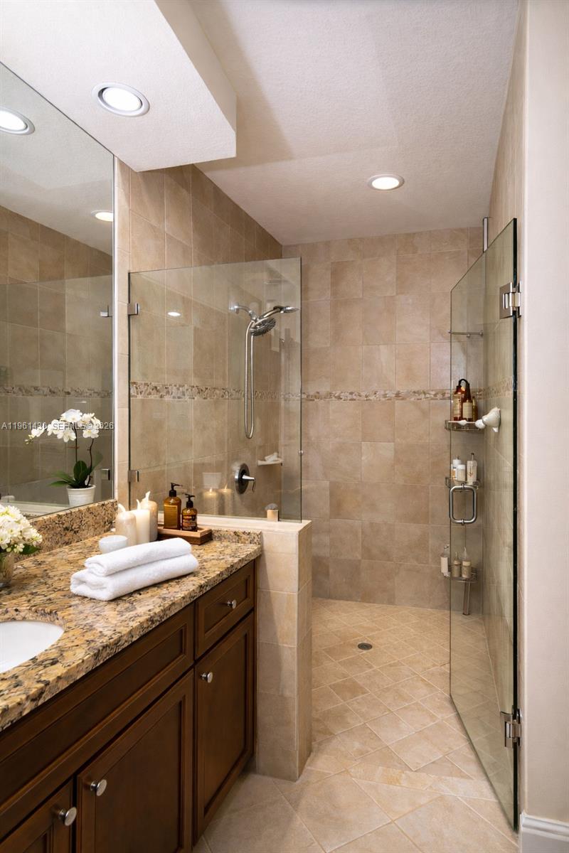 ISLES AT GRAND BAY - Residential