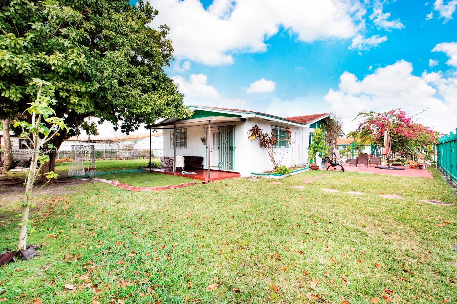 MELNOR PARK SEC ONE - Residential