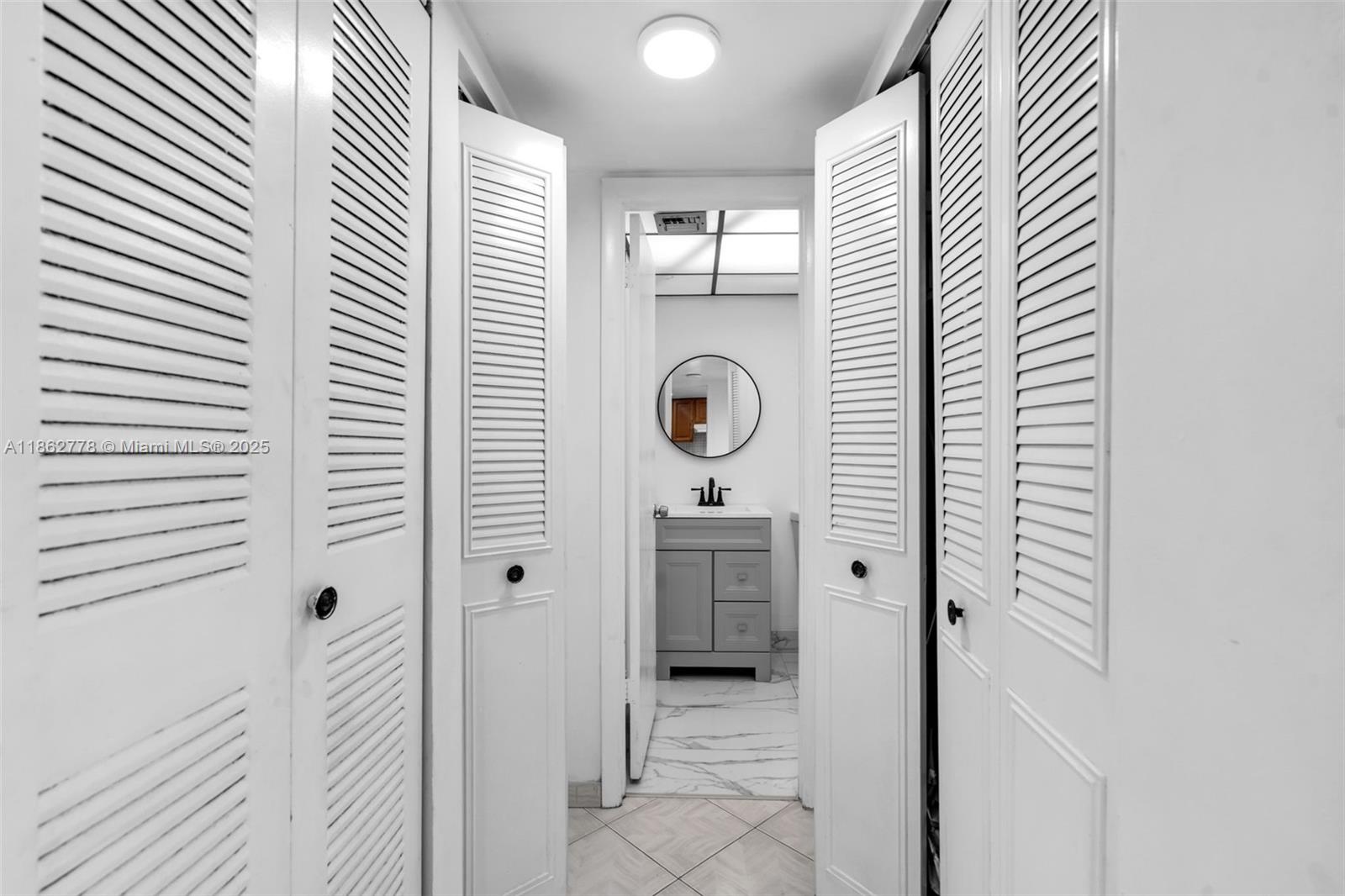 CYPRESS CHASE CONDO NO 6 - Residential