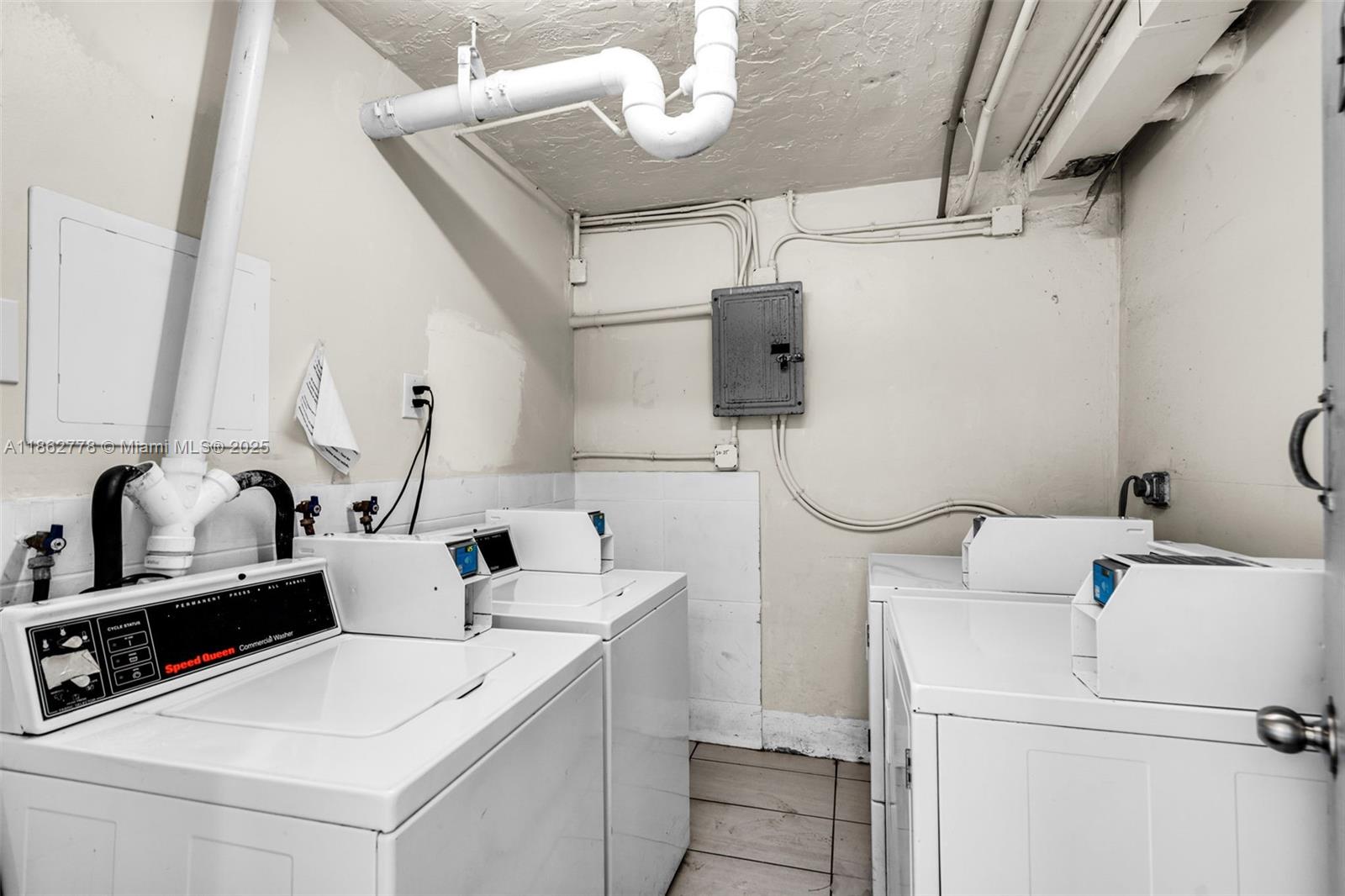 CYPRESS CHASE CONDO NO 6 - Residential