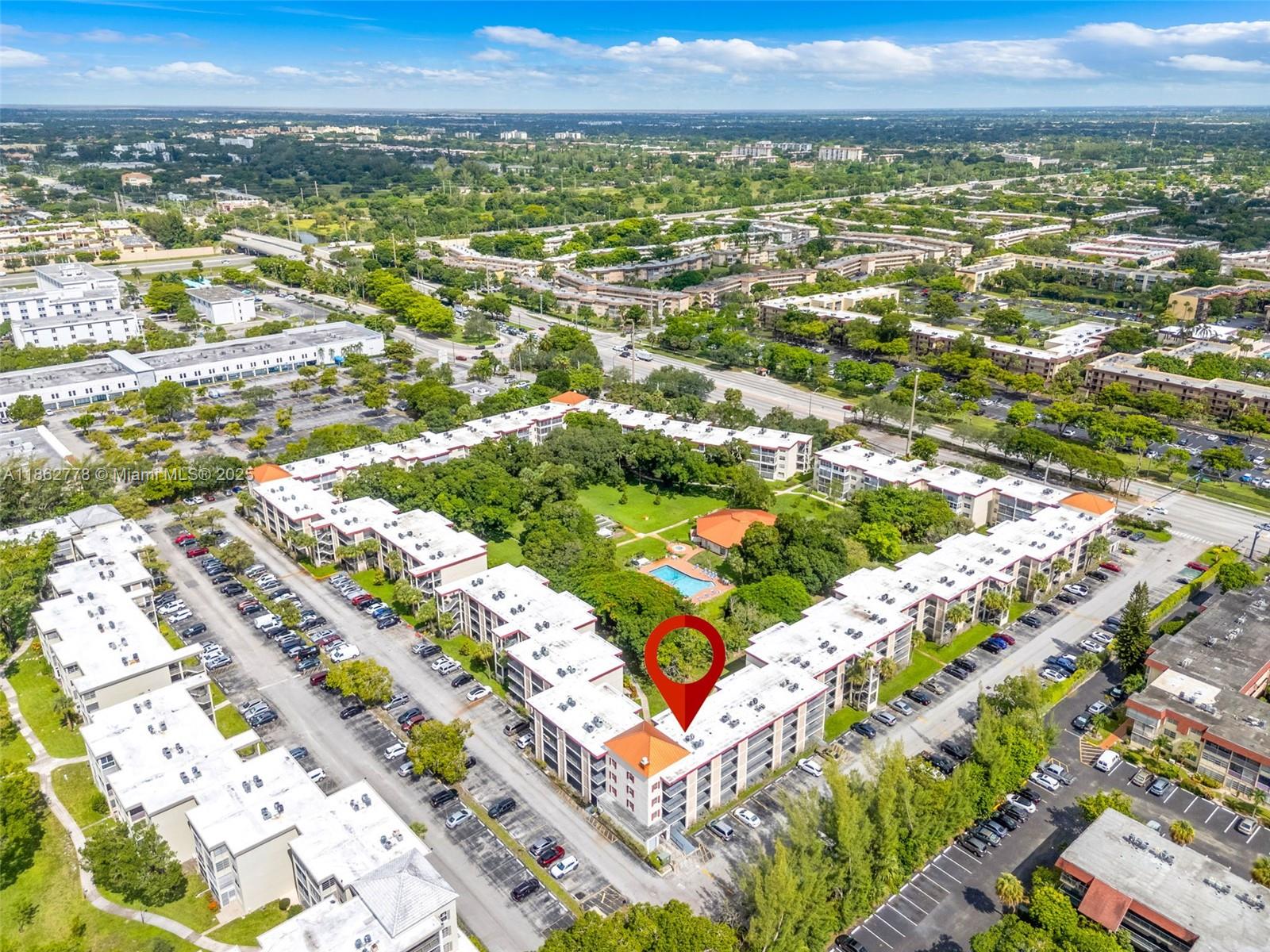 CYPRESS CHASE CONDO NO 6 - Residential