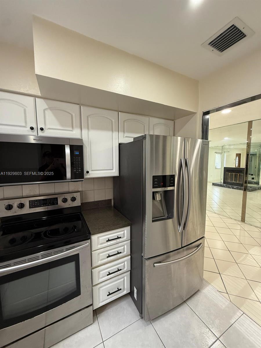 IVES ESTATES SEC 1 - Residential