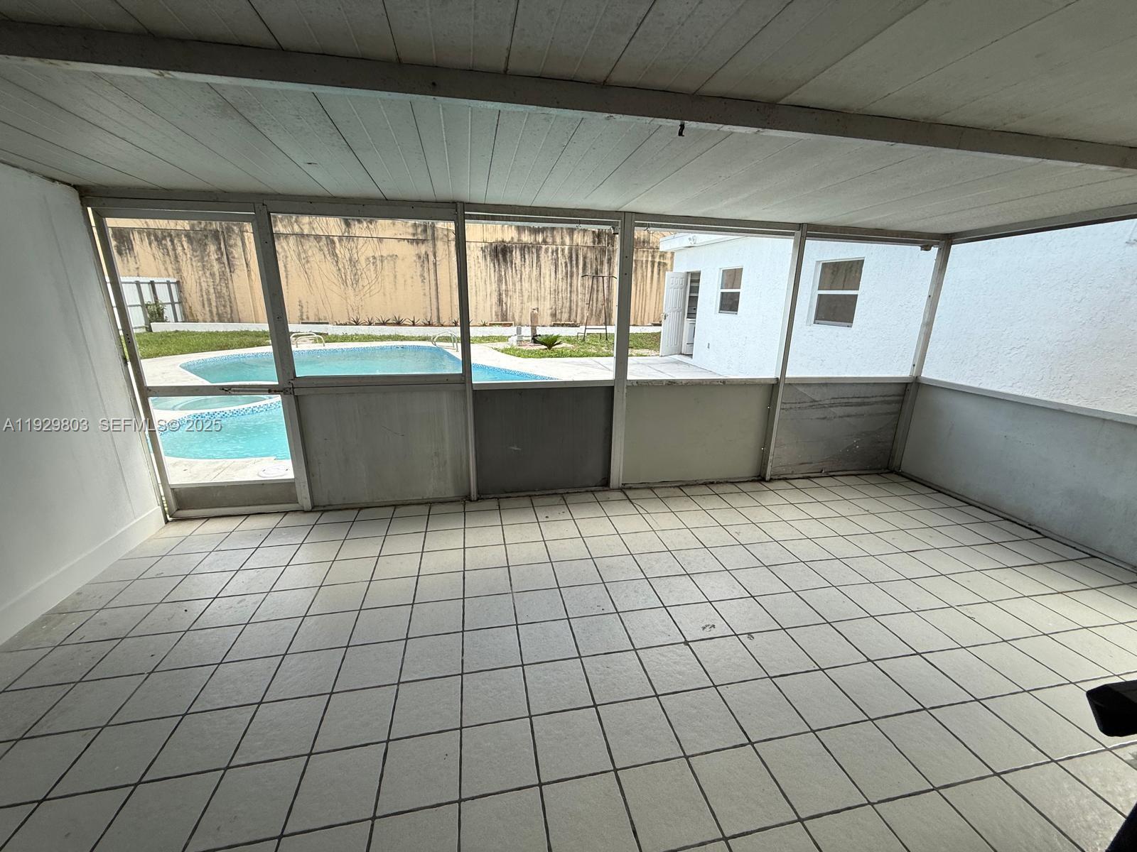 IVES ESTATES SEC 1 - Residential