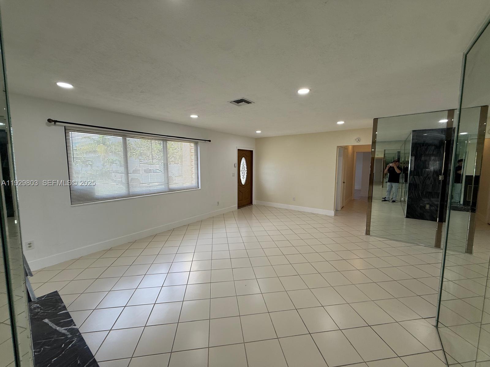 IVES ESTATES SEC 1 - Residential