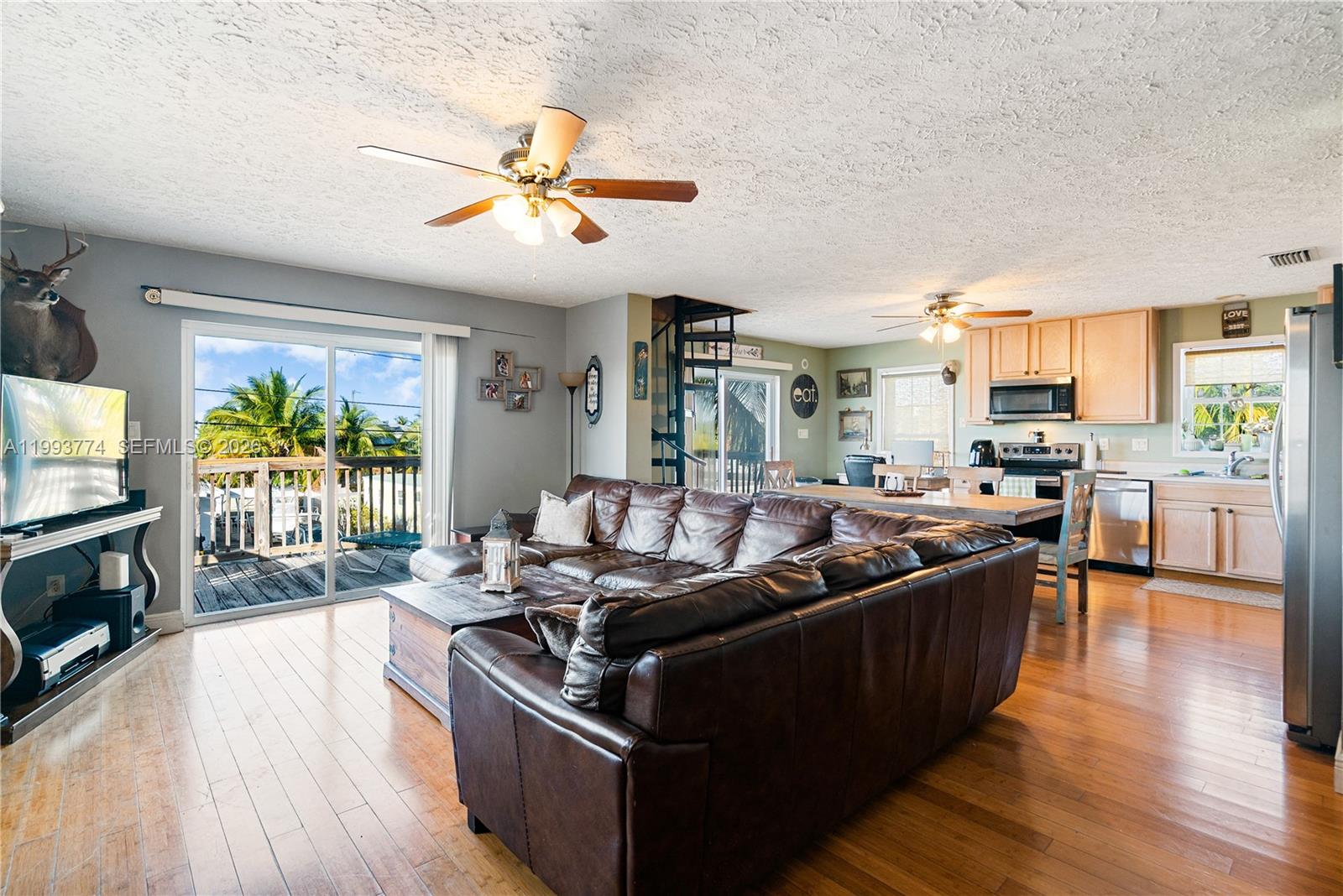 KEY LARGO TRAILER VILLAGE - Residential