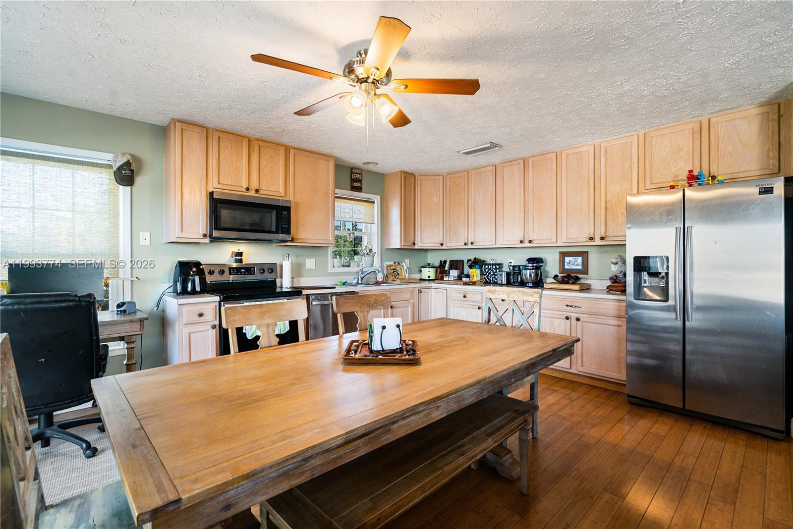 KEY LARGO TRAILER VILLAGE - Residential