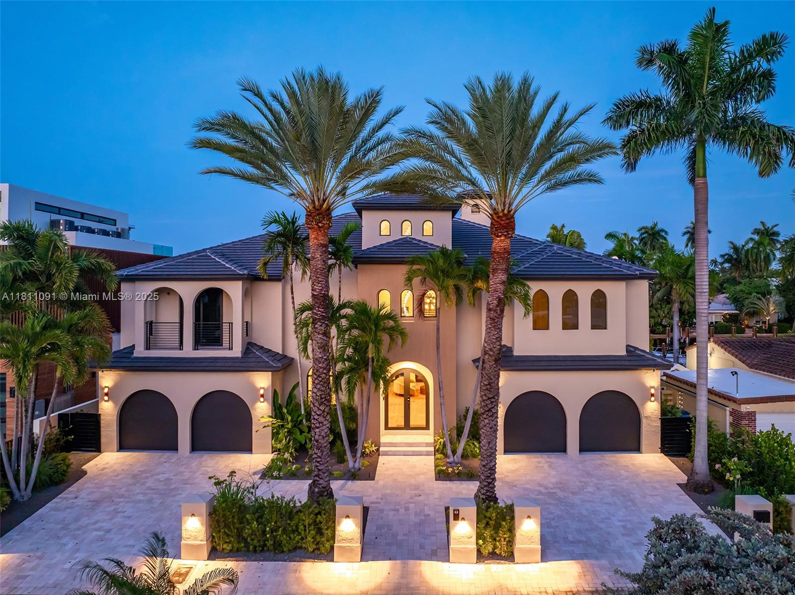 324 Coconut Isle Dr