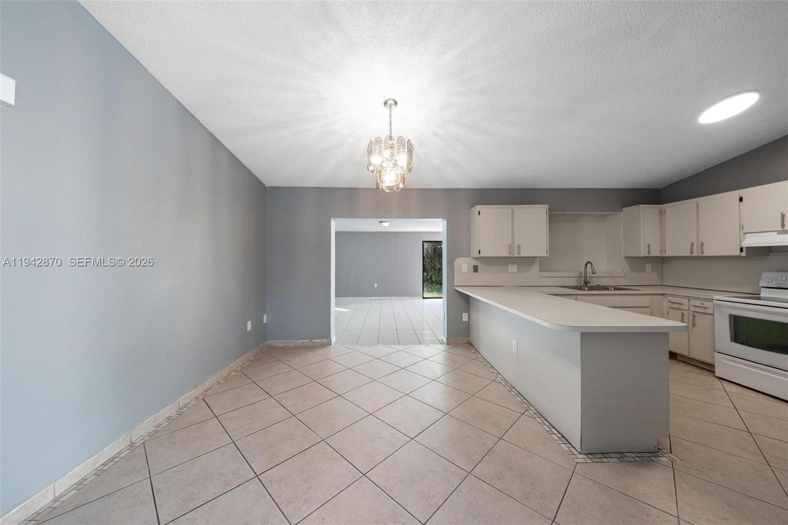 CORAL WEST HEIGHTS - Residential Lease