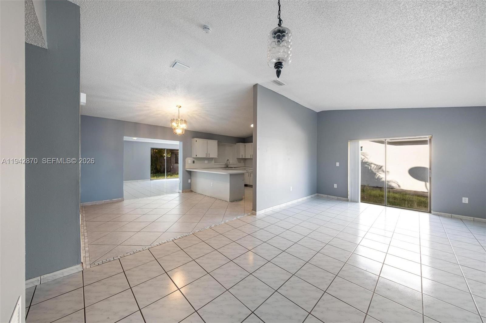 CORAL WEST HEIGHTS - Residential Lease