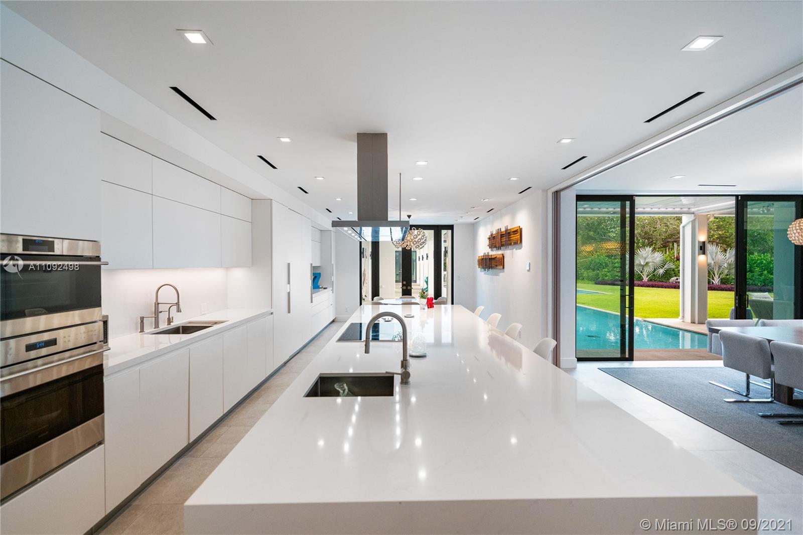 CORAL GABLES RIVIERA SEC - Residential