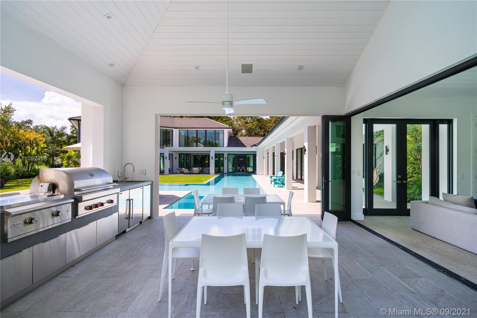 CORAL GABLES RIVIERA SEC - Residential