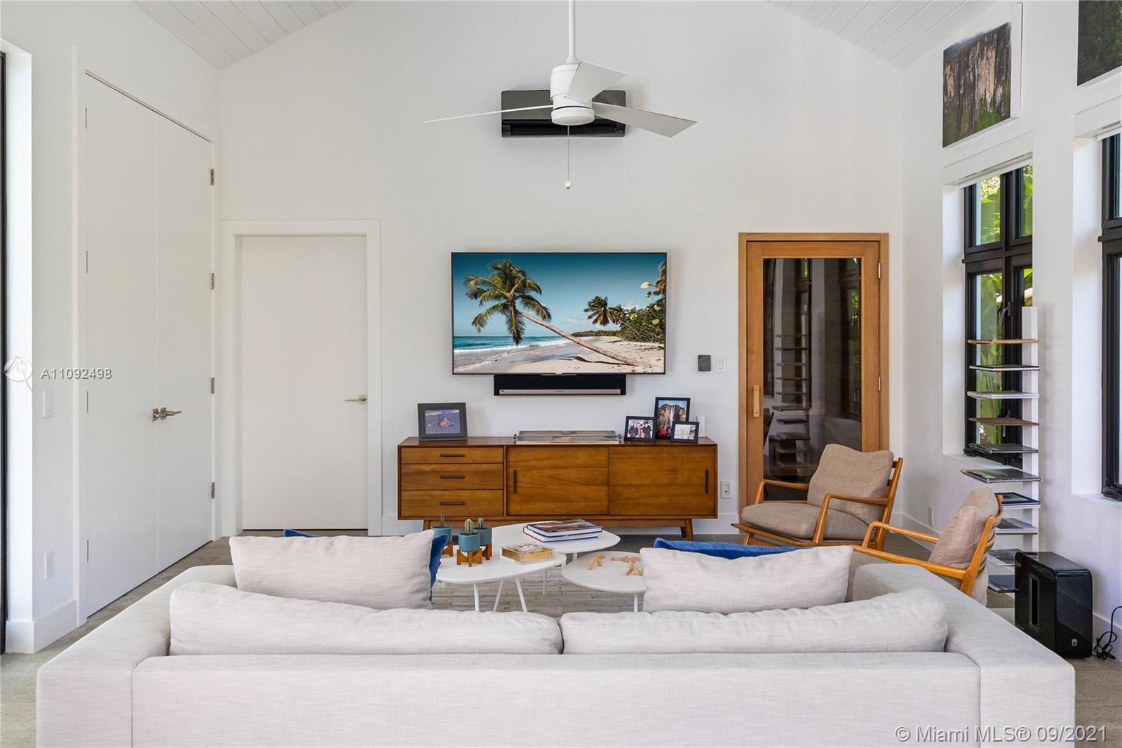 CORAL GABLES RIVIERA SEC - Residential