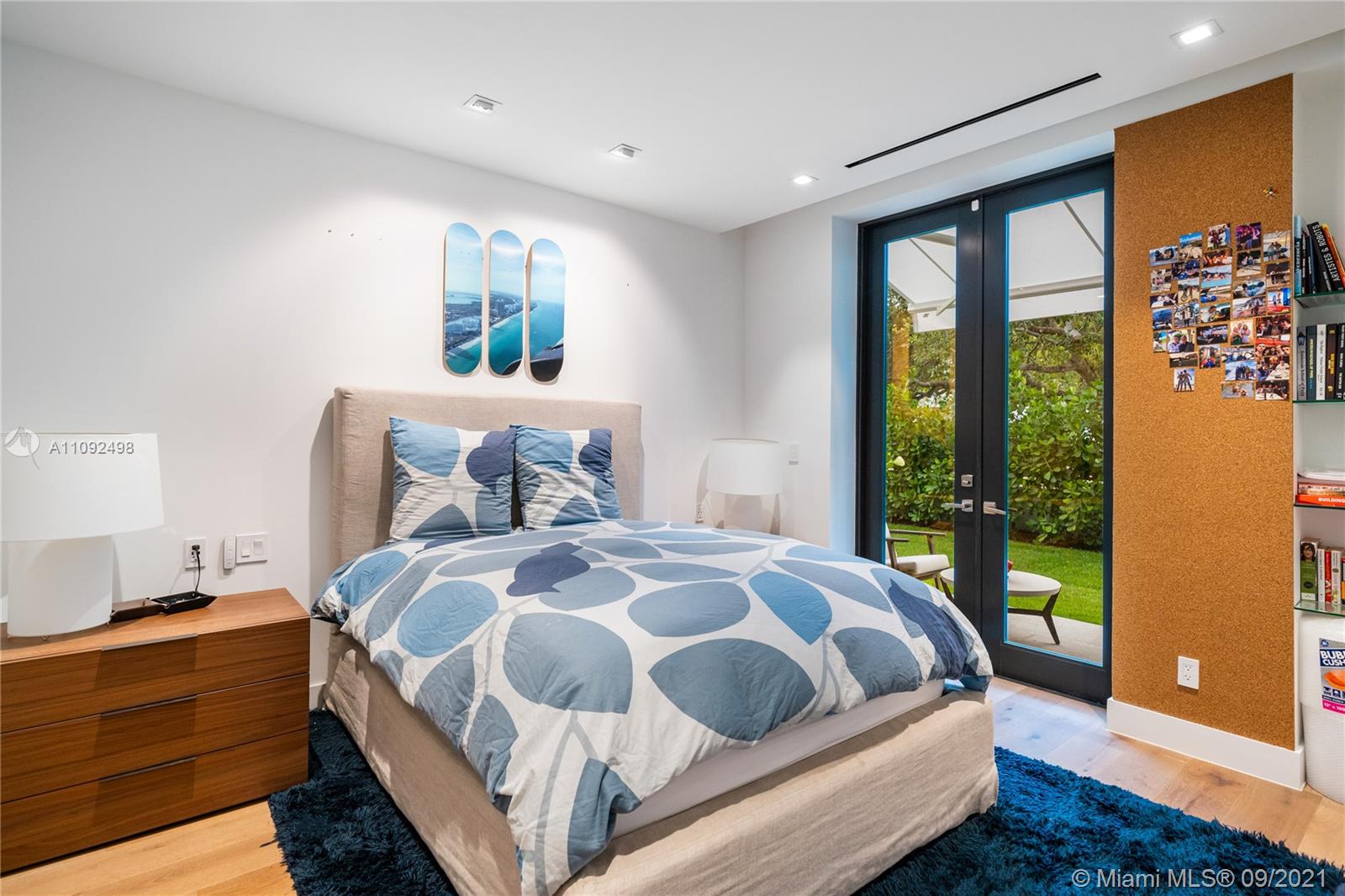 CORAL GABLES RIVIERA SEC - Residential